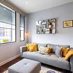 Exmouth Market Apartment